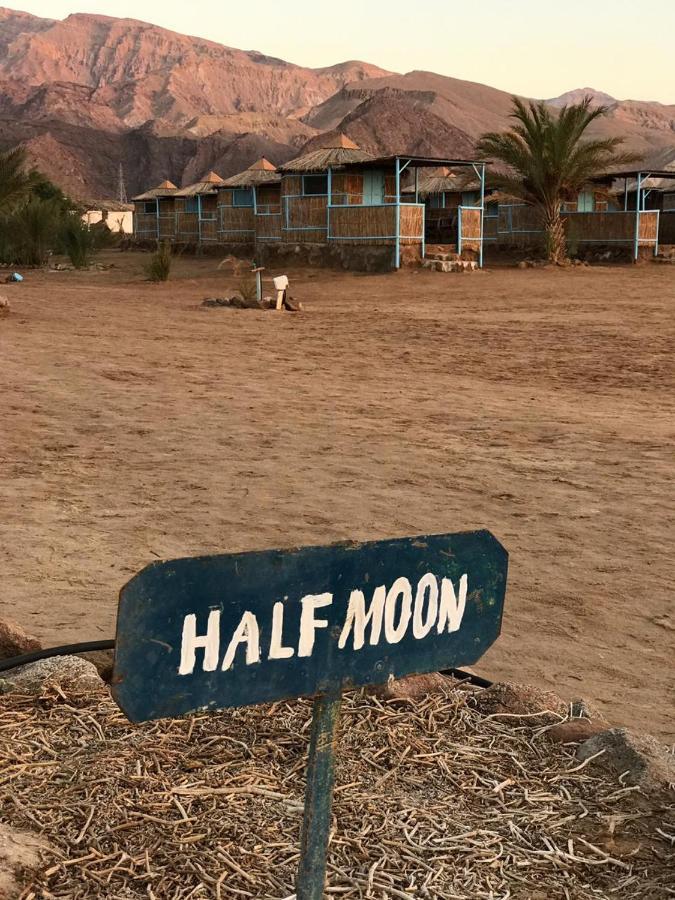 Half Moon Camp Hotel ตาบา ภายนอก รูปภาพ